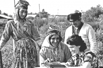 "Radyonun gücünü hafife almış olabileceğimizden korkuyorum" Soğuk Savaş'ın İlk Dönemlerinde Sovyet Kürtçe Radyo Yayını